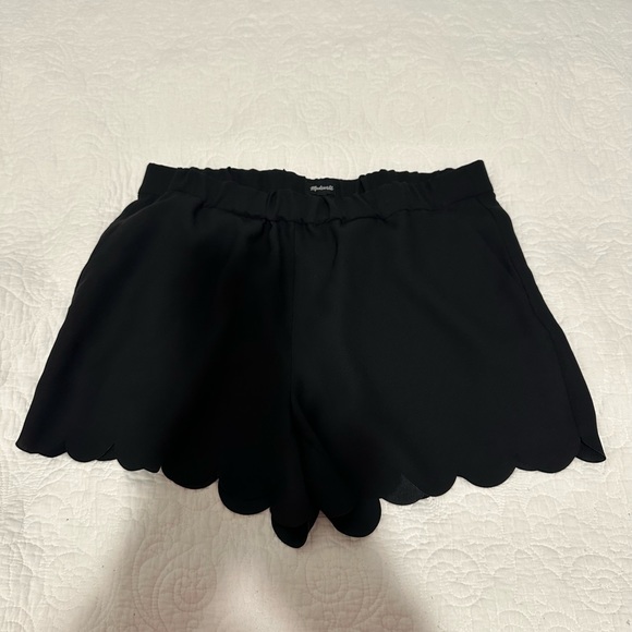 Madewell black lined scalloped shorts size L - Picture 1 of 5